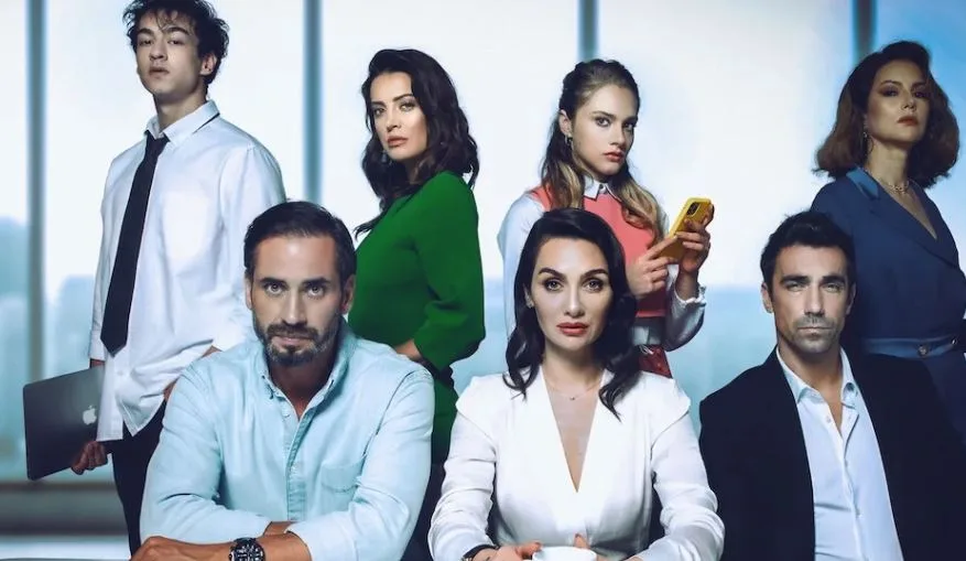 Alle sprachen von Birce Akalay und Miray Daner, aber mit Kuş Uçuşu blieb eine andere Schauspielerin im Hintergrund!
