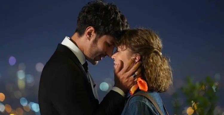 Die Serie der Sevmek Zamanı-Serie, in der sich İlhan Şen und Deniz Işın trafen, glänzte in den sozialen Medien!