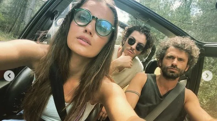 Das neueste Projekt von Pınar Deniz, Aşkın Kıyameti, ist ein schneller Eintrag in die Liste der meistgesehenen Filme!