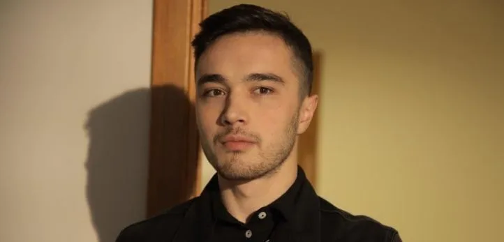 Çukurs Akın Koçovalı, Burak Dakak, hat sich diesmal für digitale Serien entschieden!