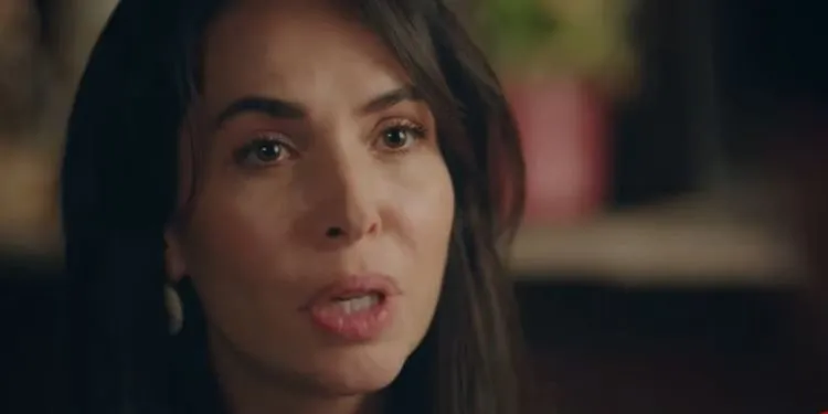 Esra Ronabar, die Nihal der Kırmızı Oda-Serie, kehrt in die Serie zurück!