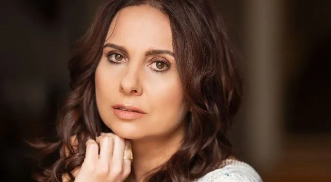 Goncagül Sunar, die Aysel der Üç Kuruş-Serie, ist mit einer neuen Serie wieder auf der Leinwand!
