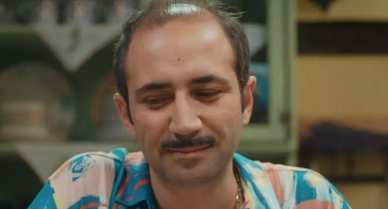 Die Zahl der Menschen, die nicht genug davon bekommen können, Sarp Bozkurt in der Balkan-Ninnisi-Serie zu sehen, nimmt zu!