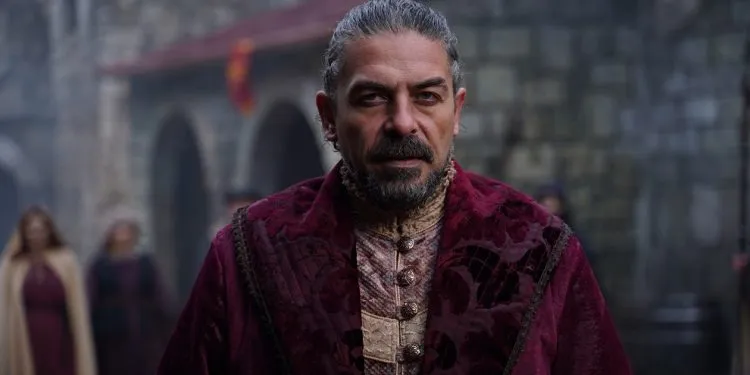 Sinan Tuzcu, der Ducas in der Fernsehserie Alparslan spielt, spielt diesmal eine ganz andere Rolle!
