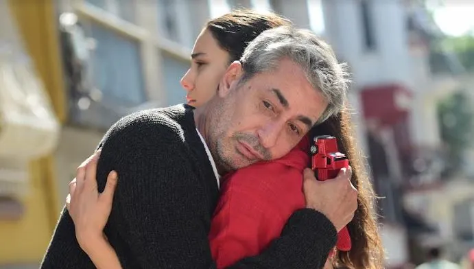 Diejenigen, die Erkan Petekkaya in der ersten Promotion der O Kız-Serie gesehen haben, waren fassungslos