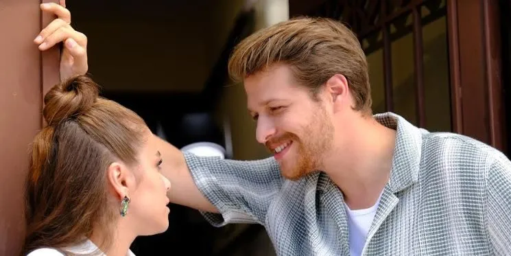 Das Foto von Burak Yörük mit seiner echten Liebe wurde nicht durch seine Liebe in der Serie verzögert!