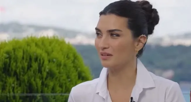 Großes Geständnis von Tuba Büyüküstün, die mit der Serie zeytin Ağacı ein großes Debüt gab!