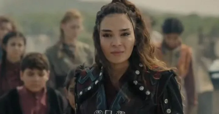 Nach der Hercai-Serie wurde Ebru Şahin mit Destan noch wertvoller!