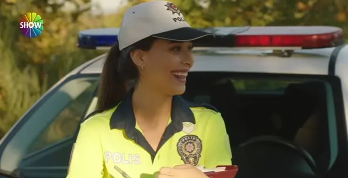Bravo an Devrim Özkan, sie hat ihre neue Rolle so sehr geliebt, dass niemand damit gerechnet hat