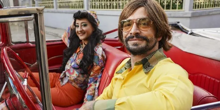 Die Bilder von Ahmet Kural und Ecem Erkek in Müjdemi İsterim sind erstaunlich!