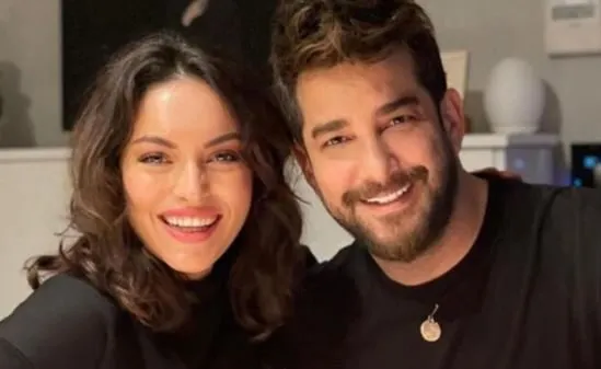 Ezgi Mola sorgte mit ihrem Hinweis auf Enis Arıkan, der in der Fernsehserie Camdaki Kız!
