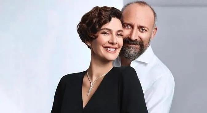 Bergüzar Korel stellte ihren Anhängern in ihrem Austausch mit Halit Ergenç eine solche Frage, dass es zu Verwirrung kam!