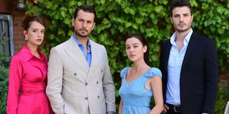 Hakan Dinçkol und Mine Çayıroğlu trafen sich in der Hauptrolle der neuen täglichen Serie Aşk ve Umut von Kanal D