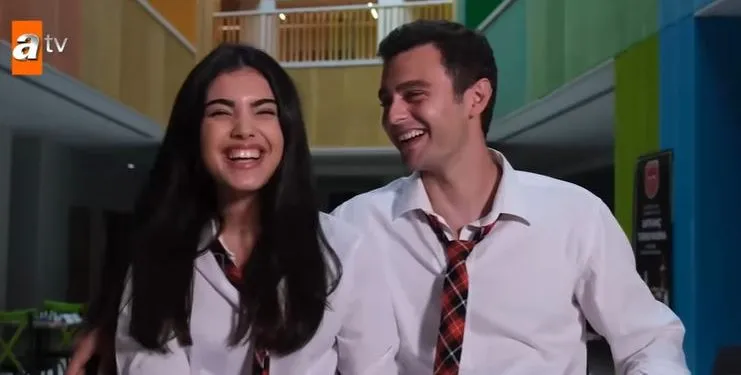 Es gibt eine Szene, die Lizge Cömert und Yiğit Koçak in der Fernsehserie Kardeşlerim nicht vergessen können!