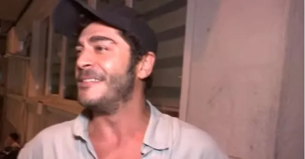 Vorbildliches Verhalten des gutaussehenden Schauspielers Burak Deniz!