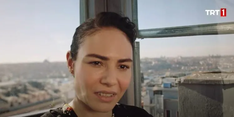 Açelya Devrim Yılhan, die mit dem Masumlar Apartmanı alle umgehauen hat, startet eine neue Serie!