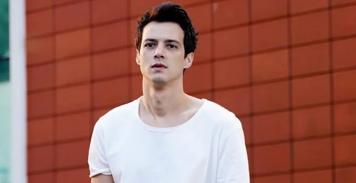 Mert Yazıcıoğlu wird in der TV-Serie Darmaduman auf Fox TV ein Klischee erschüttern!