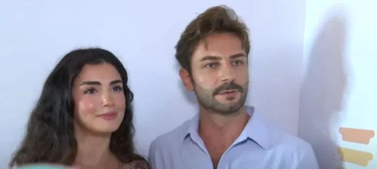 Schauen Sie, wie Özge Yağız ihre Liebe zu Gökberk Demirci erklärte!