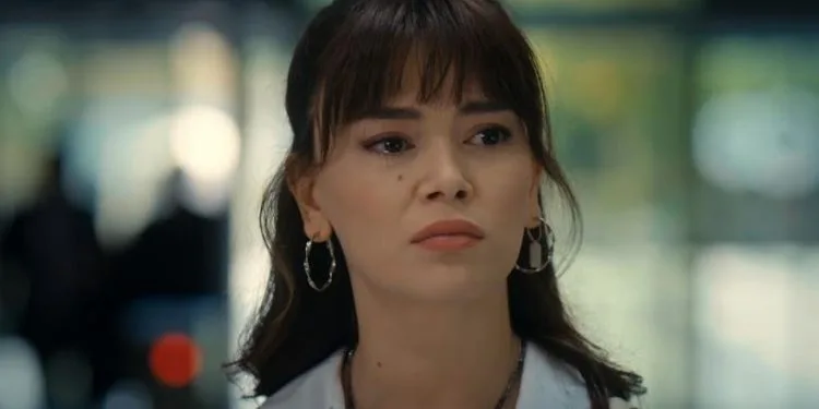 Seray Kaya sprach, als wäre sie nicht in der Hauptrolle der Serie Mahkum!