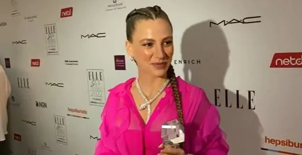 Es gibt eine Realität namens Serenay Sarıkaya Sparkle!