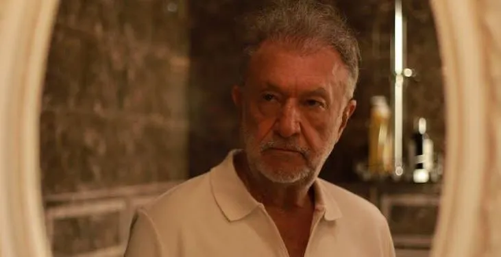 Die Überraschung seiner Teamkollegen berührte Tamer Levent am Set der TV-Serie Camdaki Kız!