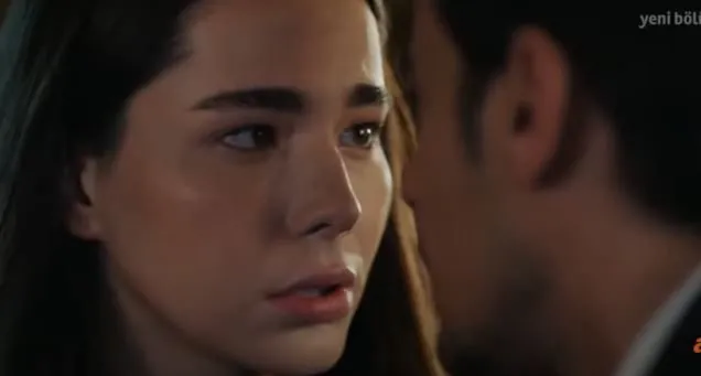 Oylum und Tolga sind auf dem Weg zur Popularität! Caner Şahin und Feyza Sevil Güngör fanden sich in der Serie Aldatmak!