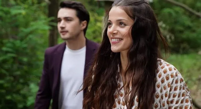 Leyla Tanlar und Burak Dakak treten als neues Serienpaar in der Güzel-Günler-Reihe in Erscheinung!
