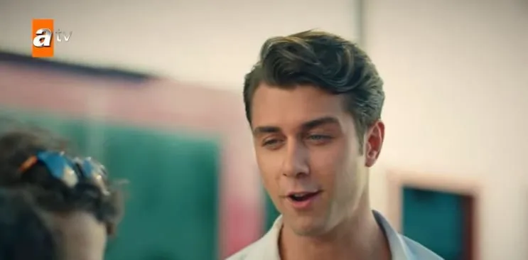 Jedes Mal ein bezauberndes Kompliment, wenn Sie Onur Seyit Yaran, den Doruk der Serie Kardeşlerim, hören!