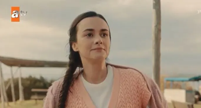 Die Serie Ateş Kuşları (Firebirds), die Hande Soral zurück an die Sets brachte, unterscheidet sich stark von ihren Konkurrenten!