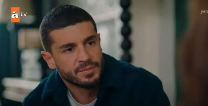 Ein sehr schönes Kompliment an Seray Kaya von Berk Oktay, seinem Partner in der TV-Serie Bir Küçük Gün Işığı