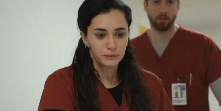 Hande Doğandemir ließ die Serie Hayat Bugün hinter sich, die ins Finale ging, und brachte neue Projekte auf die Agenda!