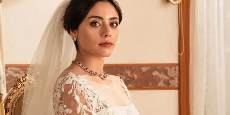 Sıla Türkoğlu erhielt Lob und Lob für ihre Schönheit in ihrer neuesten Pose!