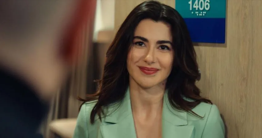 Es gibt eine solche Rolle in Nesrin Cavadzades Traum, dass alle Gedanken in dieser Rolle bleiben!