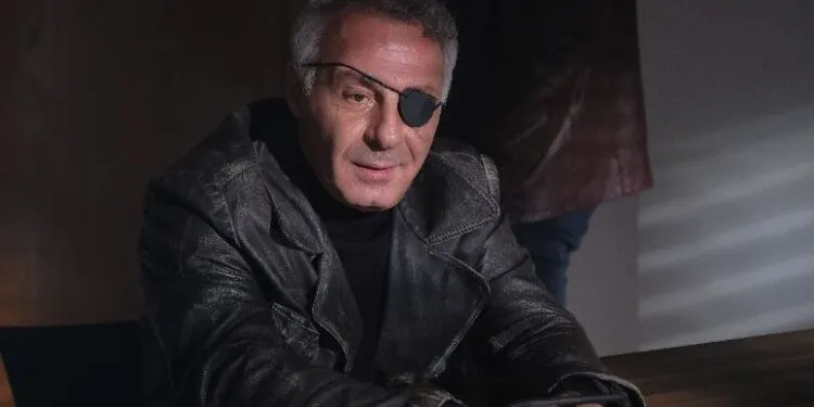 Eine so gut geschriebene Schurken-Überraschung für Ahmet Saracoglu in der Serie Ateş Kuşları!