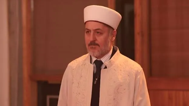 Sehen Sie, welche zwei Gründe auffallen, wenn Barış Falay die TV-Serie Ömer akzeptiert!