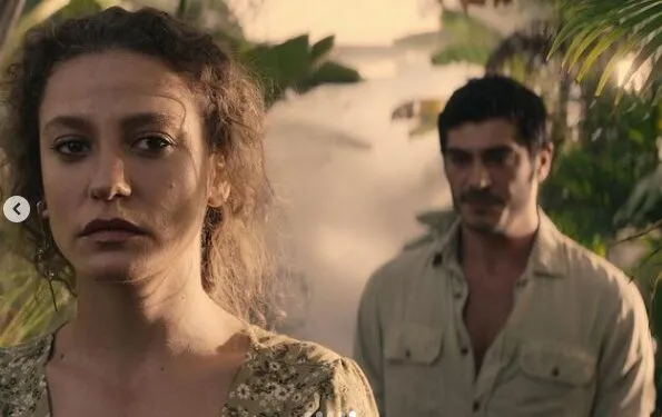 Viele Überraschungen von Mert Ramazan Demir, Serenay Sarıkaya und Burak Deniz, den Schauspielern der Şahmaran-Serie!