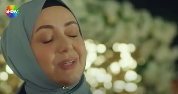 Şermin in Bir Zamanlar Çukurova, Pembe in Kızılcık Şerbeti! Sibel Taşçıoğlu hat es wieder geschafft!
