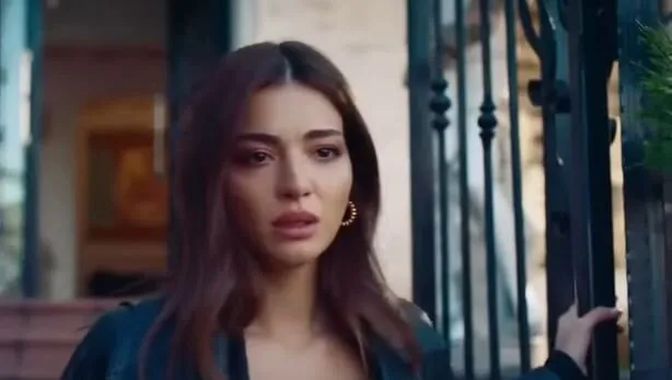 Melisa Aslı Pamuk wird diese Nacht nie vergessen, als die erste Folge der EGO-Serie ausgestrahlt wurde!