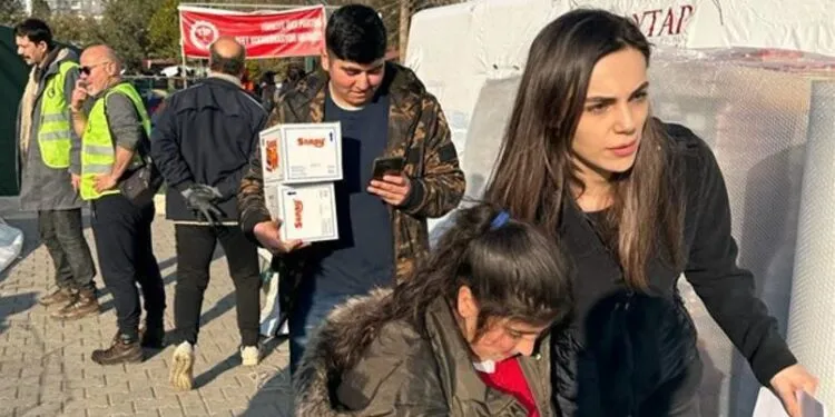 Yağmur Tanrısevsin, der nach Antakya zurückkehrte, wo die Kalp Yarası-Serie gedreht wurde, erlitt eine weitere Herzverletzung!
