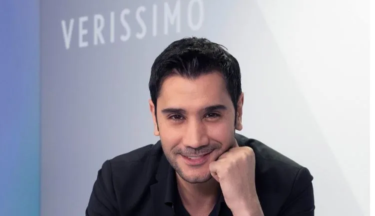 Dieses Mal tritt Uğur Güneş in die Fußstapfen von Can Yaman und Kerem Bürsin!