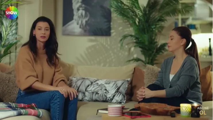 Das ist die Macht von Evrim Alasya und Müjde Uzman, den beiden Schauspielern der Kızılcık Şerbeti-Serie!