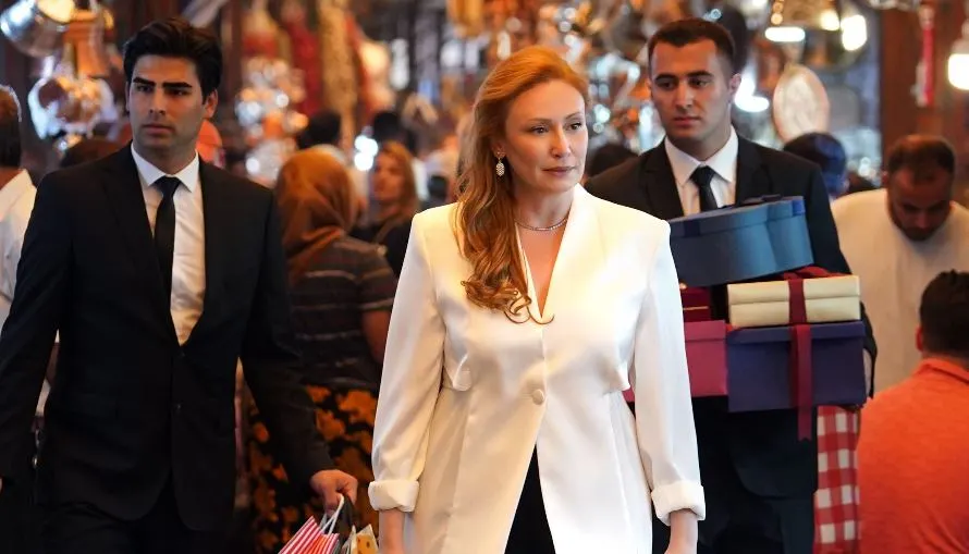 Gülçin Santırcıoğlu wurde wegen ihrer Rolle in The Yalı Çapkını! zur Adresse der Reaktion.