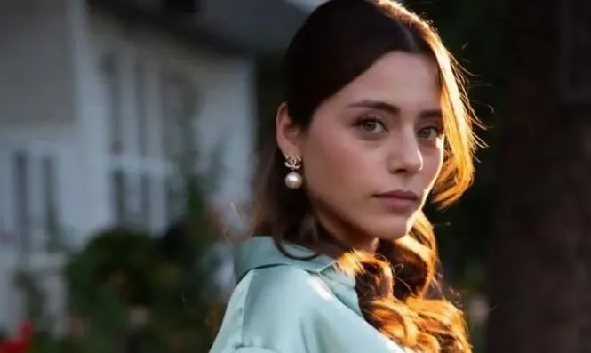 Der harte Wettbewerb zwischen Sıla Türkoğlu und Su Burcu Yazgı Coşkun in den sozialen Medien