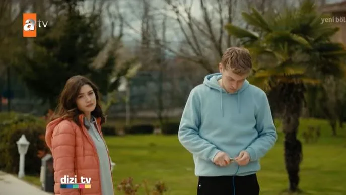 Auch das Geständnis von Erdem Şanlı ist sehr schön, da in der Serie Ateş Kuşları ein brandneues Serienpärchen geboren wird!