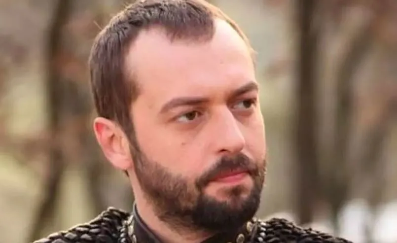 Die Ehre, der legendäre Pargalı İbrahim mit Okan Yalabık zu sein, fiel dieses Mal Cansel Elçin zu!