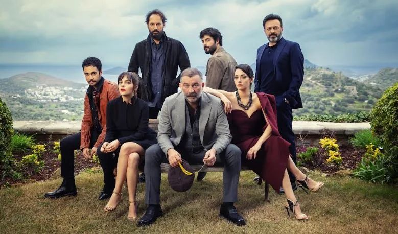 Es gibt eine Nachricht von Timuçin Esen und Genco Özak für die Fernsehserie Tetikçinin Oğlu!