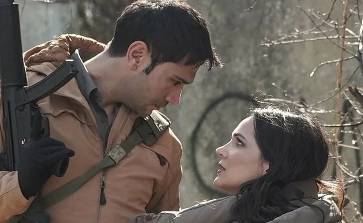 Es gab solche Szenen in der Al Sancak-Serie, die Uğur Güneş und Gülsim Ali İlhan viele Jahre lang nicht vergessen werden!