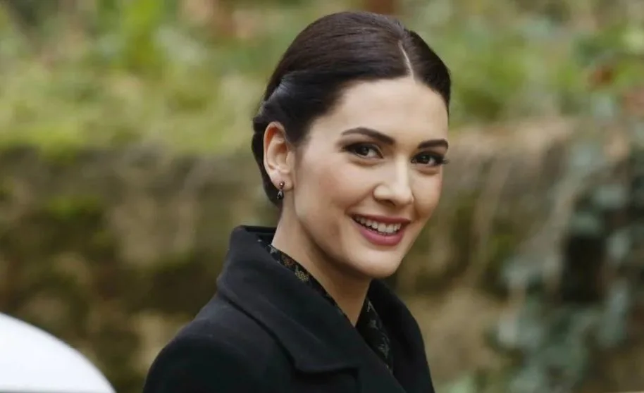 Die Schwangerschaftspause ist vorbei, Bergüzar Korel wird in ihrer neuen Rolle zur Rivalin von Müge Anlı!