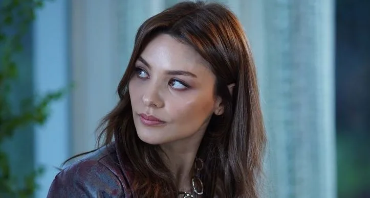 Hazal Filiz Küçükköse hat vielleicht die TV-Serie gefunden, nach der sie 3 Jahre lang gesucht hat!