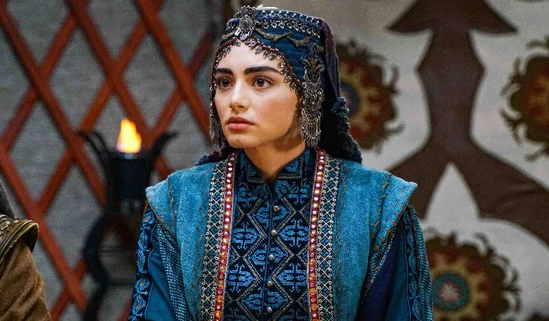 Özge Törer, identifiziert mit der Figur von Bala, starb am Set von Kuruluş Osman, hier ist ihr Retter!